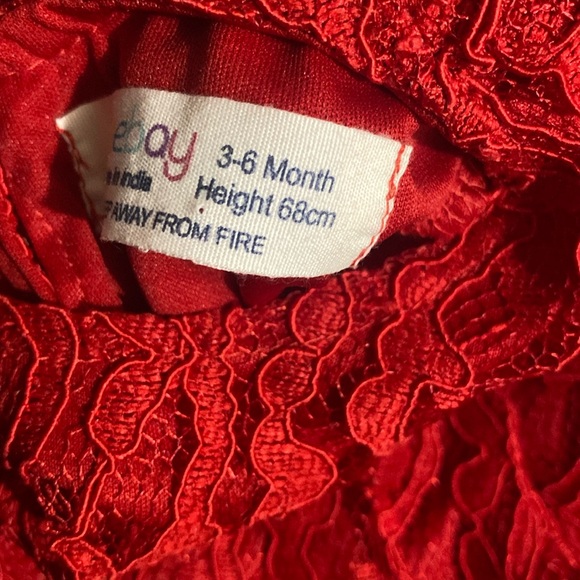 💕HP💕 Red Lace Bell-Sleeve Dress - Picture 5 of 5